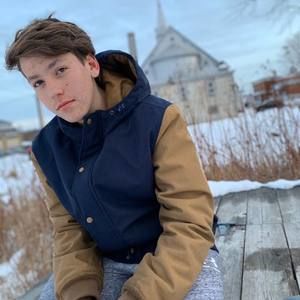 Meet your Posher, Derek